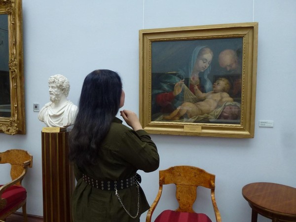 Экскурсия «Образ Богородицы в западноевропейской и русской живописи»