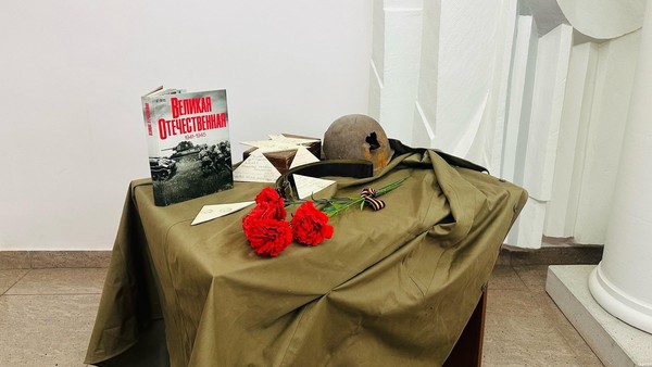 Литературно-музыкальный вечер к 110-летию Константина Симонова