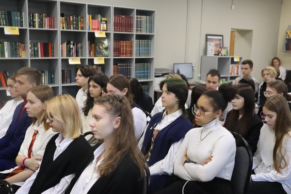 Краеведческий час «Дай, Бим, на счастье лапу мне...»