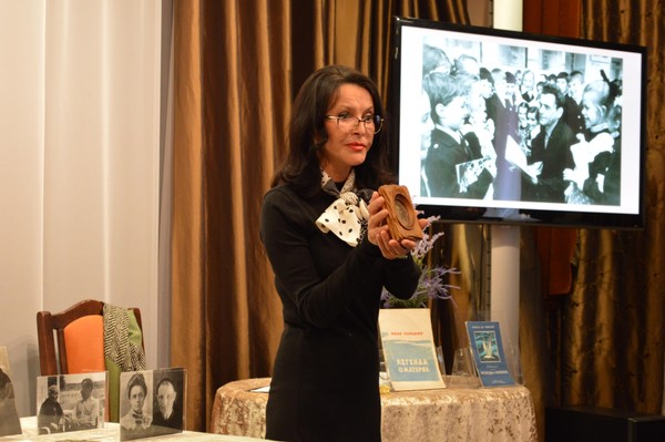 Литературная программа «Слово о матери»