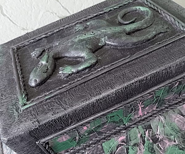 Персональная выставка «Хранители истории»