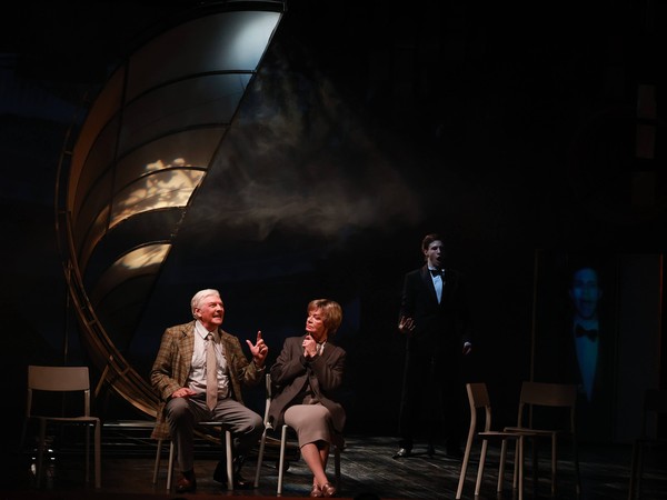 Илья Артамонов