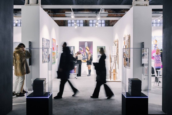 Ярмарка современного искусства Catalog