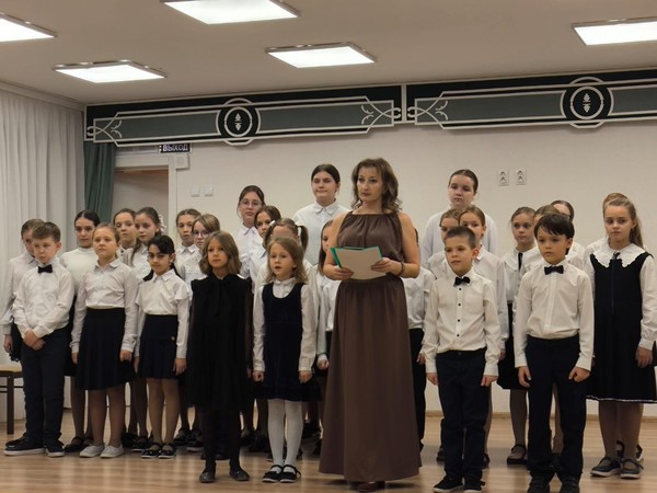 Концерт, посвященный Дню матери «Прекрасен мир любовью мамы»