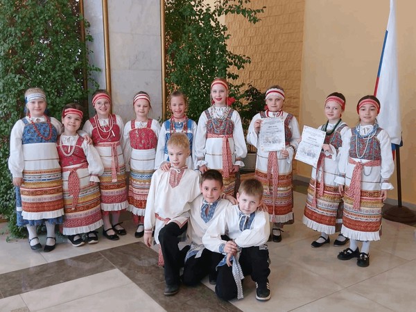 Праздничный концерт ко Дню матери