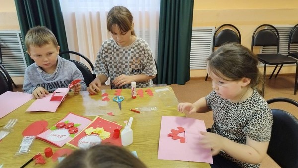 Творческий час «Подарок маме»