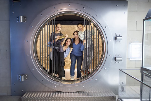 Музей «Арт и факты» (МАФ). Основная экспозиция