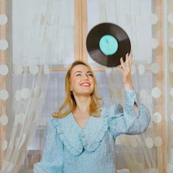 Анастасия Лютова, вокал