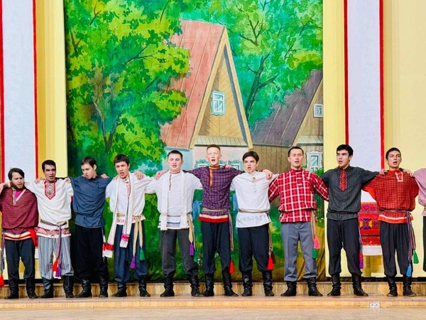 Отчетный концерт отделения сольного и хорового народного пения