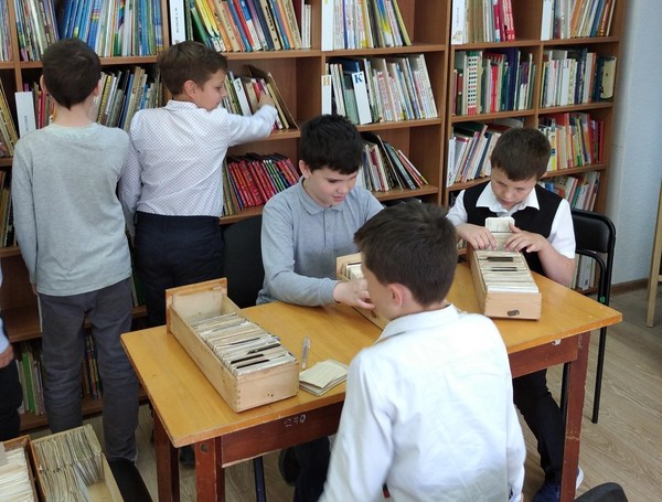 День библиографии «Сюда приходят дети узнать про всё на свете»