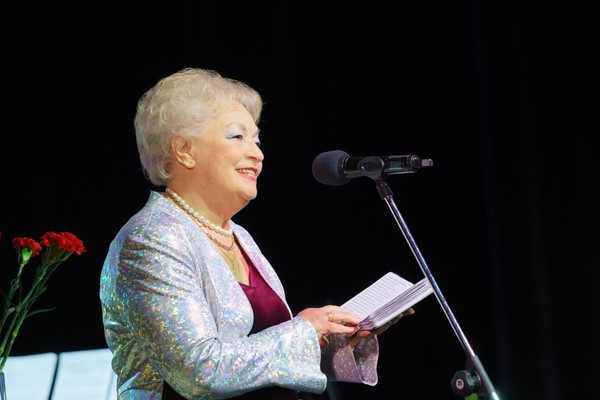 Концерт «Пространство, звезды и певец»