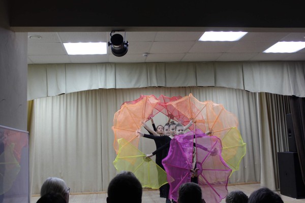 «Все на земле от материнских рук». Праздничный концерт