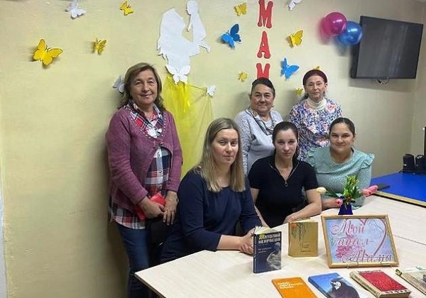 Литературная встреча «Души материнской свет»