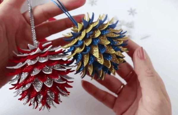 Мастер-класс «Новогодняя игрушка из фоамирана»