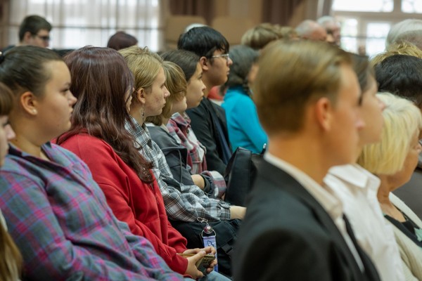 Творческий вечер Александра Виноградова «Мысли о смысле»