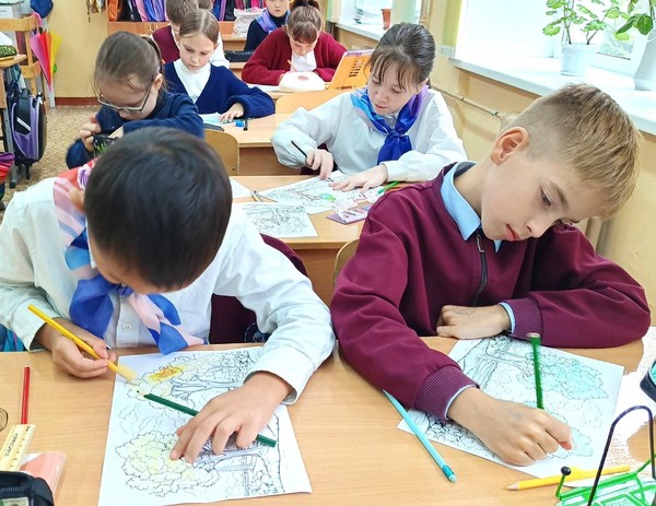 Мастерская радости «Открытку мамочке дарю»