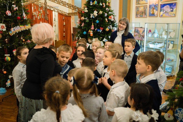 Новогодняя рождественская выставка «Ёлка в народном стиле»