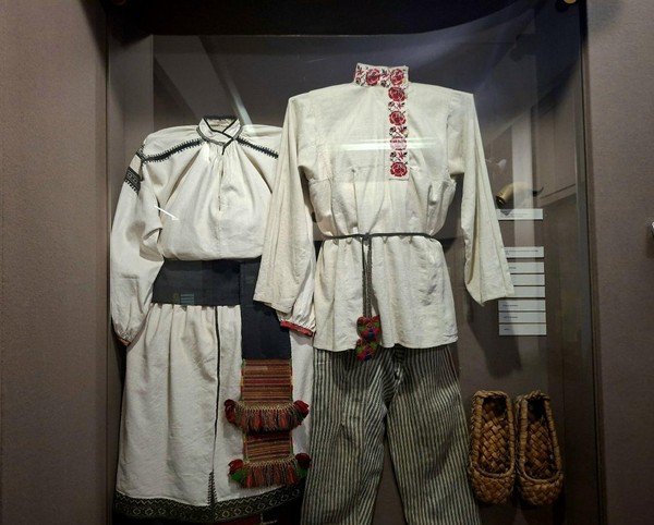 Тематическая беседа «Крестьянская одежда»