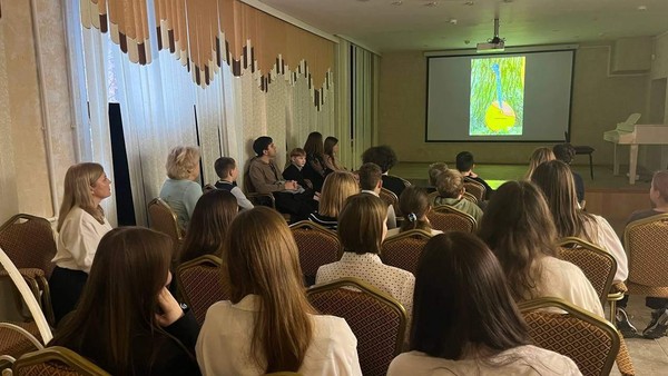 Родительское собрание среди 1-х классов «Роль педагога и родителя в формировании личности юного актёра»