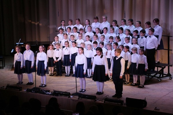 Концерт к Международному дню матери «Подарок для мамы»