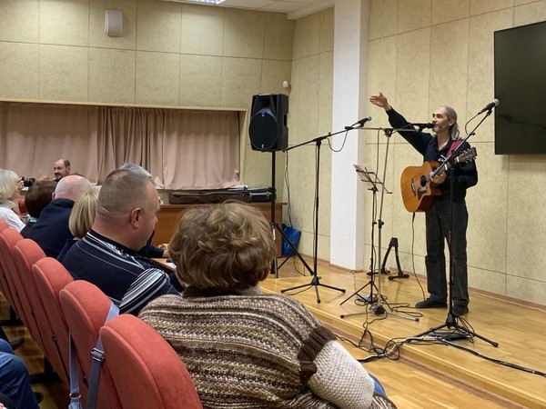 Концерт авторской музыки бардов «Романтики зимнего города»