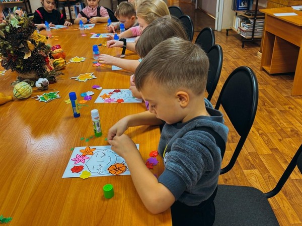 Мастер–класс «Весь мир я маме подарю»