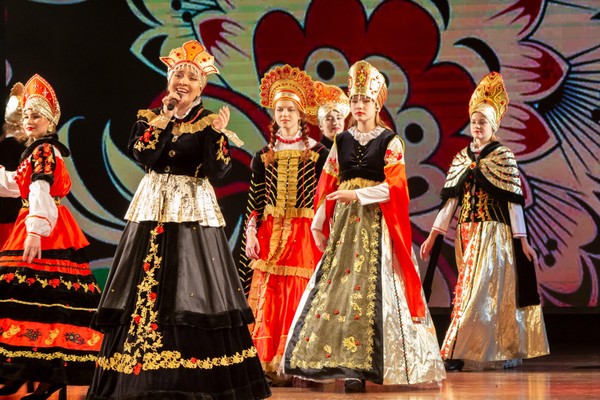 Беседа «Сила в единстве: народные мотивы в современной моде»