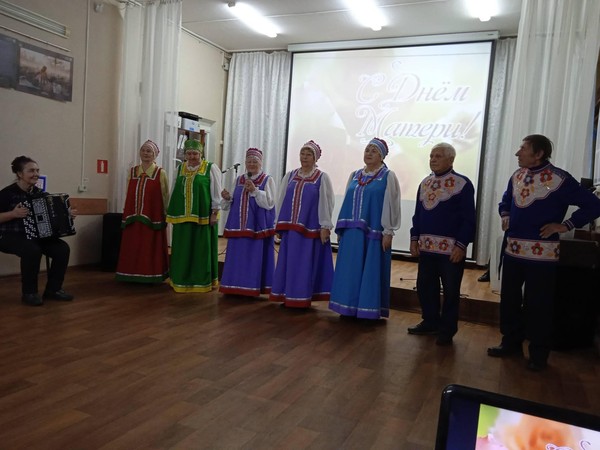 «Прекрасен мир любовью материнской»