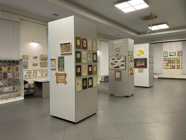 Выставка «Чеканов в городе»