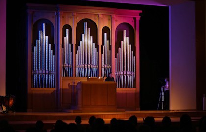 Дуэль титанов