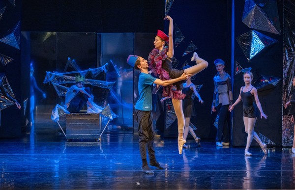 Королевство кривых зеркал