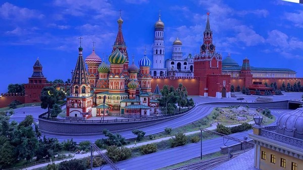 Выставка музея «Царь-макет»