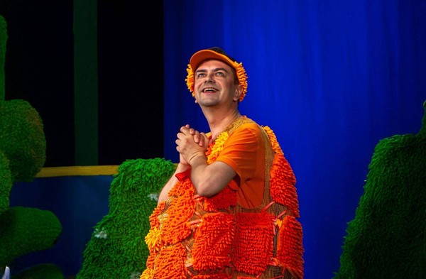 Спектакль «Вежливый Ежик»