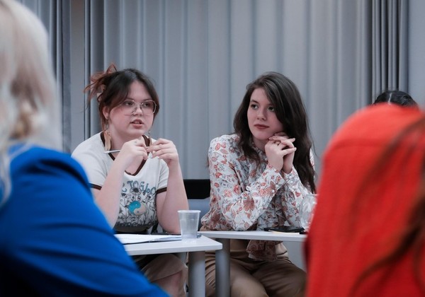 Книжный клуб от «Нового поколения»