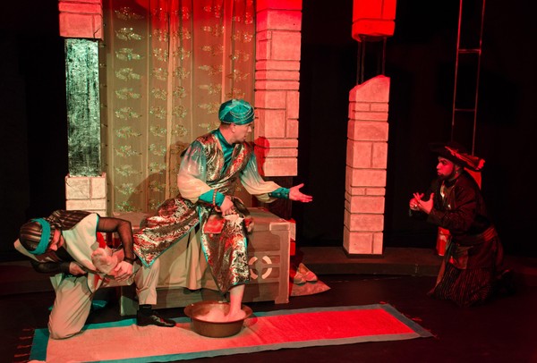 Спектакль «Оловянные кольца»