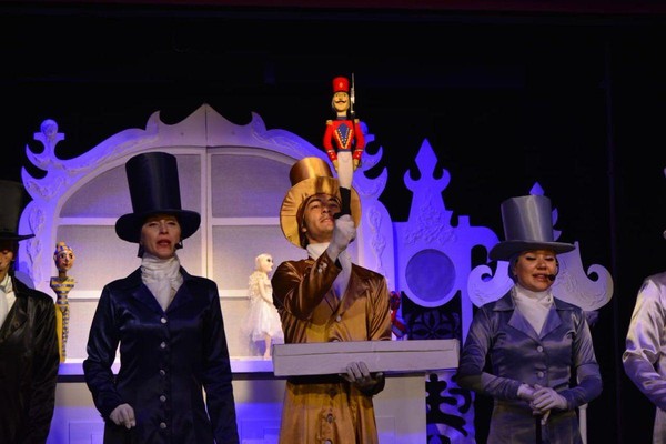 Показ спектакля «Стойкий оловянный солдатик»