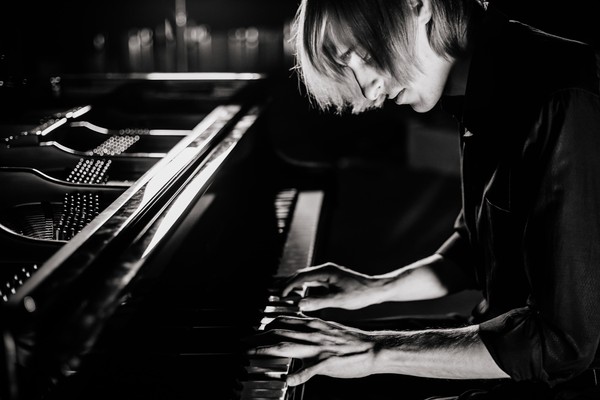 Игорь Старков