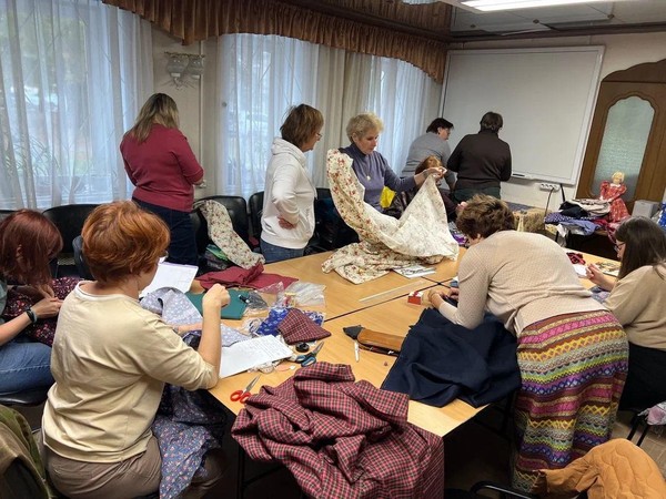 Занятие «Фартук как элемент девичьего народного костюма»