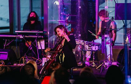 Мощная перезагрузка «Эпоха стадионного рока 2.0»: эпическое симфо-шоу на виолончелях