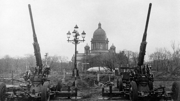 Тематическая беседа «Почему нельзя было сдавать Ленинград»