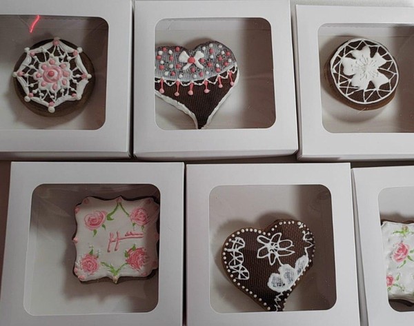 Мастер-класс по росписи имбирного пряника «Подарок для мамы»