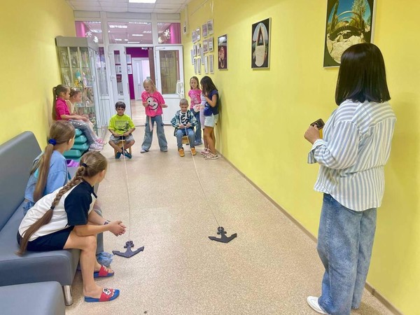 Игровой час/мастер класс «День рождения Деда Мороза»