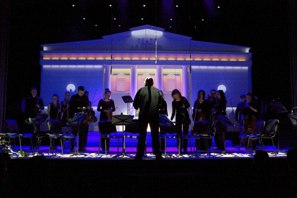 Спектакль «Где цветы…»