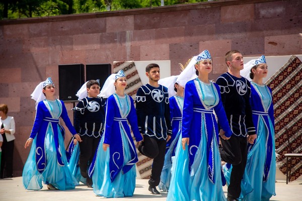 Концерт коллектива «Ахпюр»