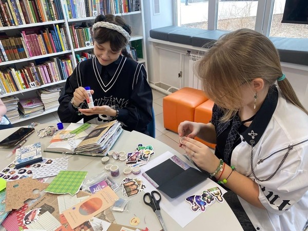 Комикс-клуб «Всеведущий читатель»