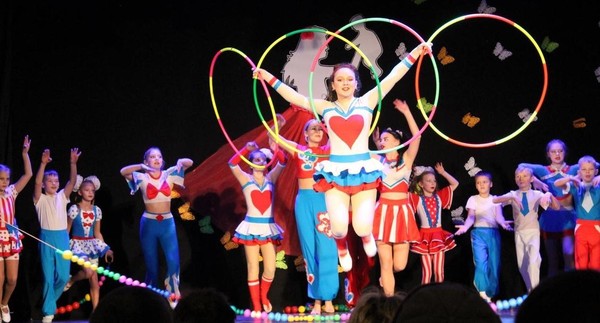 Праздничная программа «Мелодия материнской любви»