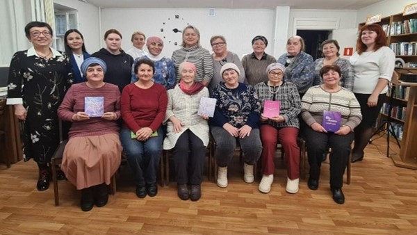 Книжный обзор «Теплые книги для любимых мам»