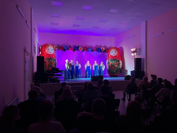 Концертная программа, посвященная Дню матери «Поговори со мною мама…»