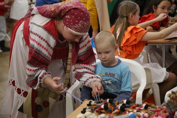 Праздничный квест «Супермама» ко Дню матерей