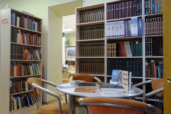 Презентация книги «Кайкуши‒Александровское – исторический район Петербурга»